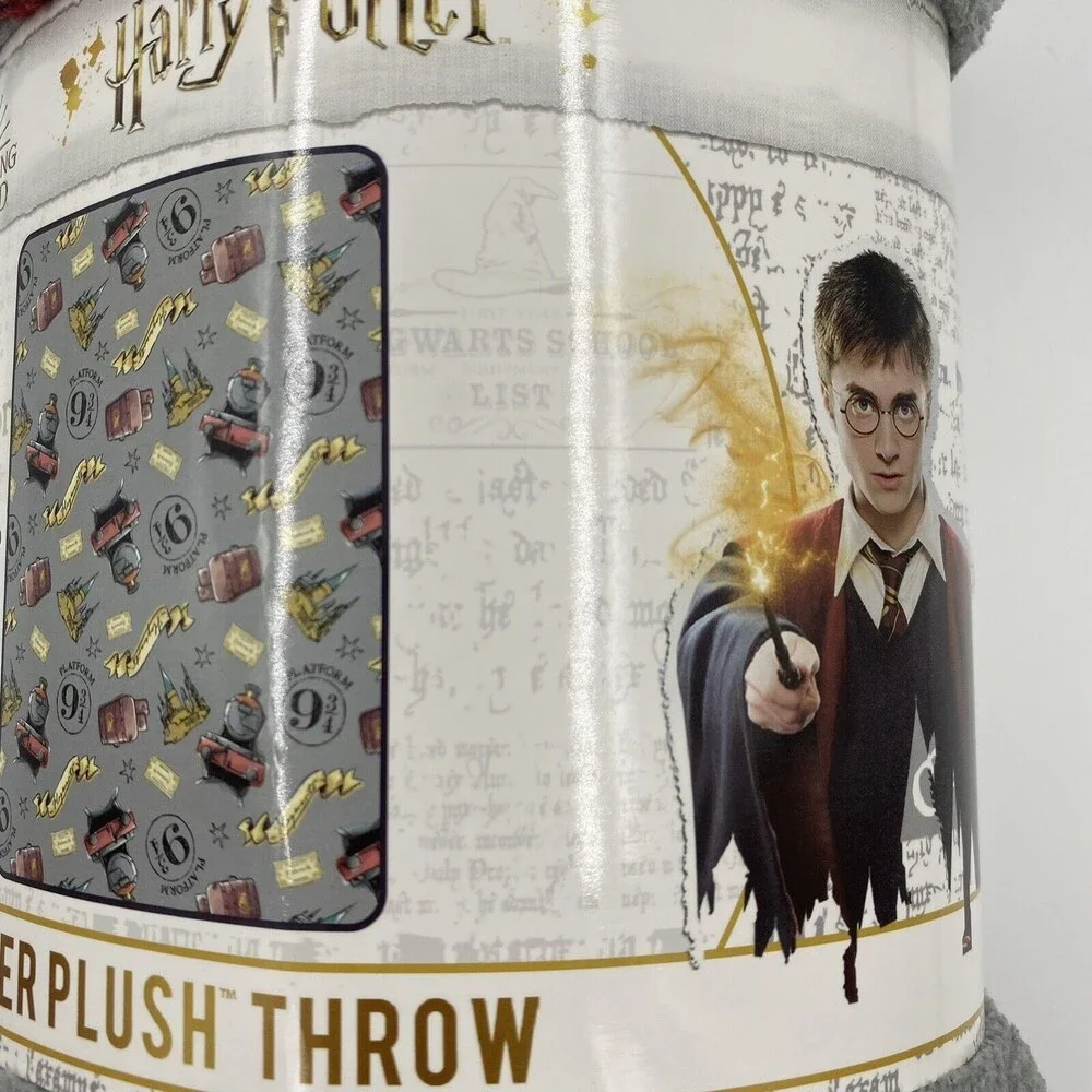 NWT New Harry Potter To‎ School Hogwarts Soft Plush Fleece Throw Blanket 46 x 60
